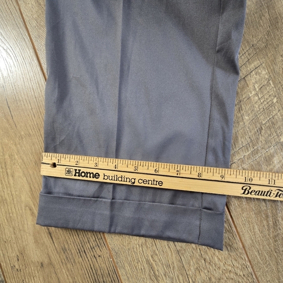 Nike Golf Tour Performance, Dry Fit Men's 32x32 Medium Gray Pants - Picture 3 of 14